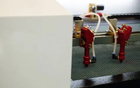 CO2 Lazer Kesim Makinesi Çift Kafa 100x80 CM Kesim Alanı 100-120W