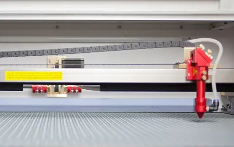 Co2 Lazer Kesim Makinesi 100x80 CM Kesim Alanı 100-120W